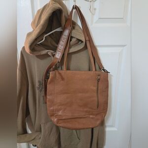 Aunts & Uncles Carambola Shopper